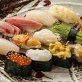 料理メニュー写真 その時期・その旬の海鮮を贅沢に使用した『握り鮨』