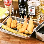 魚介、肉、野菜それぞれ厳選された素材を使い老舗で学んだ独自の調理法で提供。秘伝のソースに付けて