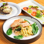 当店ではランチコースもご用意。計算された複雑な味わいにうっとり、食事に合うワインもご堪能下さい