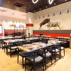 テーブルのお席は、レイアウト変更可能です！人数・お席などのご相談も承りますので、店舗までお問い合わせください！