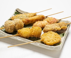 アジの大葉巻き串カツ・豚ヒレカツ・れんこんカツ・紅ショウガカツ・うずらの玉子カツ