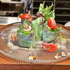 生ハムとモッツァレラチーズの生春巻き