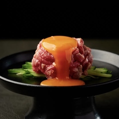 神戸牛炙りユッケ
