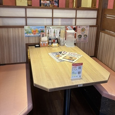 2～4名様　（8席ご用意がございます）