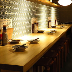 炭火やBB 麻生店の雰囲気3