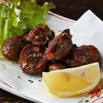 お酒の肴にぴったり！『おつまみ鶏皮揚げ』などおつまみメニュー385円(税込423円)～！