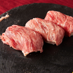 炙り肉寿司サーロイン　三貫