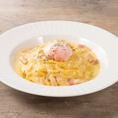 半熟卵のカルボナーラ