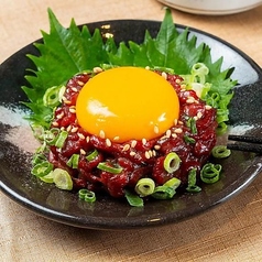 馬肉ユッケ