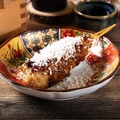 料理メニュー写真 削りチーズつくね串