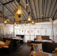 自然感じるナチュラルな雰囲気の中、気持ちよくお食事をお楽しみ頂けます♪14名様～貸切も可能！ゆったりソファ席でパーティーはいかがですか？？♪