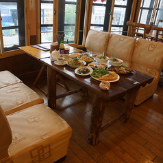 店内に立った一つの存在！ソファー席は必見です