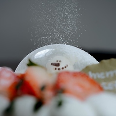 ハルモのクリスマス苺スノードームケーキご予約受付中！