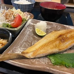 日替りの鮮魚が楽しめる、お魚定食 1,000円(税込)～