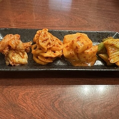 キムチ盛り合わせ