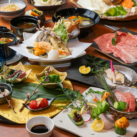 和テイストの内観で神戸牛のしゃぶしゃぶ、すき焼きが楽しめる和食割烹がオープン
