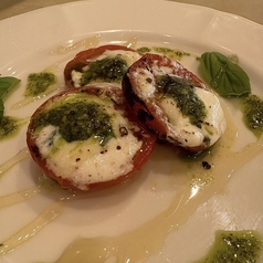 焼きトマトのカプレーゼ