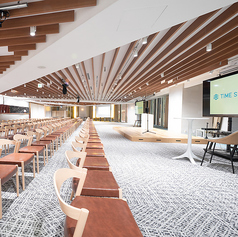 【メインフロア】- グレイドパーク 新宿駅前