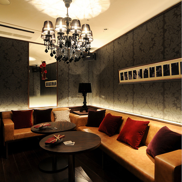 ルーブル LOUVRE 名古屋駅前店の雰囲気1