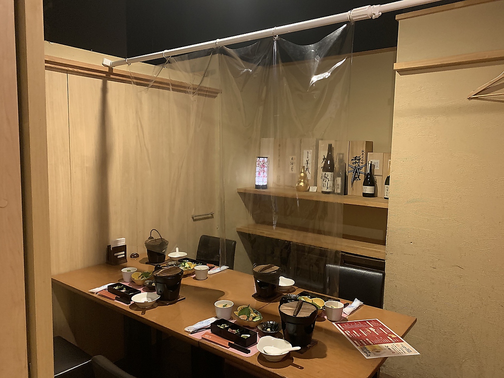 小団体様ご宴会も完全個室でおくつろぎできます。