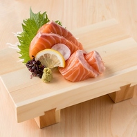 お酒と名物料理！"安い・うまい・早い"を徹底追求！