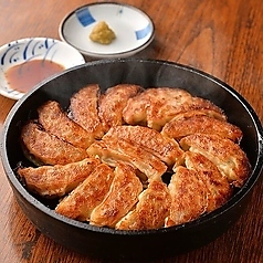 ★博多屋台風・鉄鍋餃子~特製ポン酢ダレで頂く~
