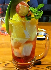 【生フルーツカクテル】は季節のフルーツがたっぷり♪