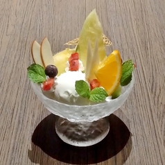 クラウンメロンのパフェ