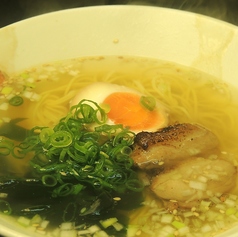 魚吟塩ラーメン