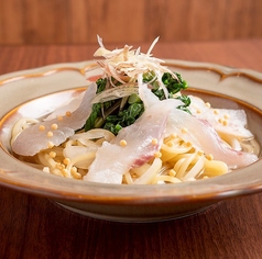 桜鯛と春野菜の芳醇あご出汁パスタ