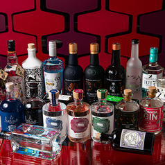 20種類以上のクラフトジンを取り揃えております！