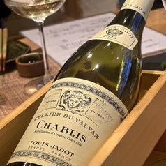 コストパフォーマンス抜群！絶品ワインと料理の調和。