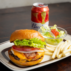 Burger & Coffee ISLET バーガーアンドコーヒー アイレットのおすすめ料理1