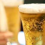 豊富なお酒を取り揃えてます。ビール、ワイン、焼酎など、料理にぴったりの一杯をお楽しみください！