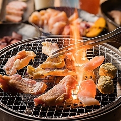 当店は七輪を使用した鶏焼き肉のお店です。