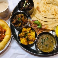 ボリューム満点ランチ◎お好みのカレーを選べる嬉しさ♪