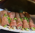 料理メニュー写真&nbsp;炙りねぎ巻き牛たん　一枚