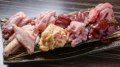 新鮮な朝引き鶏のみの鶏焼肉！