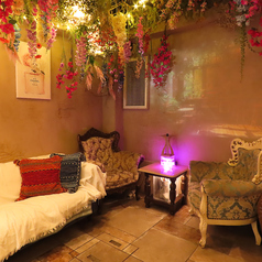 Shisha Cafe & Bar Flower フラワー 新宿歌舞伎町の雰囲気2