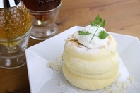 他店では味わえない唯一無二の蜂蜜料理