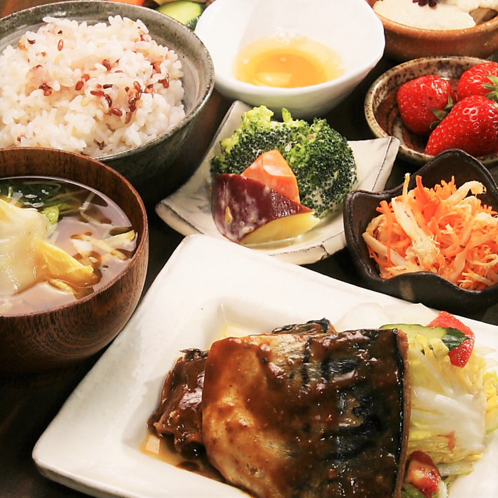 ランチは「日替わりご膳」900円です。OLさん会社員さんのリピーター続出中です。