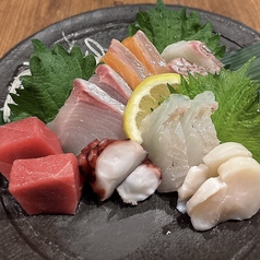 鮮魚刺身七種盛り合わせ