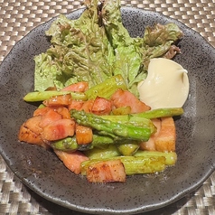大葉と蓮根の挟み焼き梅肉ソース/アスパラベーコン/厚切りベーコン/エリンギベーコンバター醤油