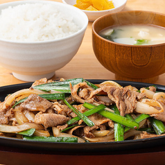 ＜特選定食：水＞豚ニラ スタミナ炒め