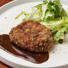 丹波産鹿肉のメンチカツ ダイナーソース