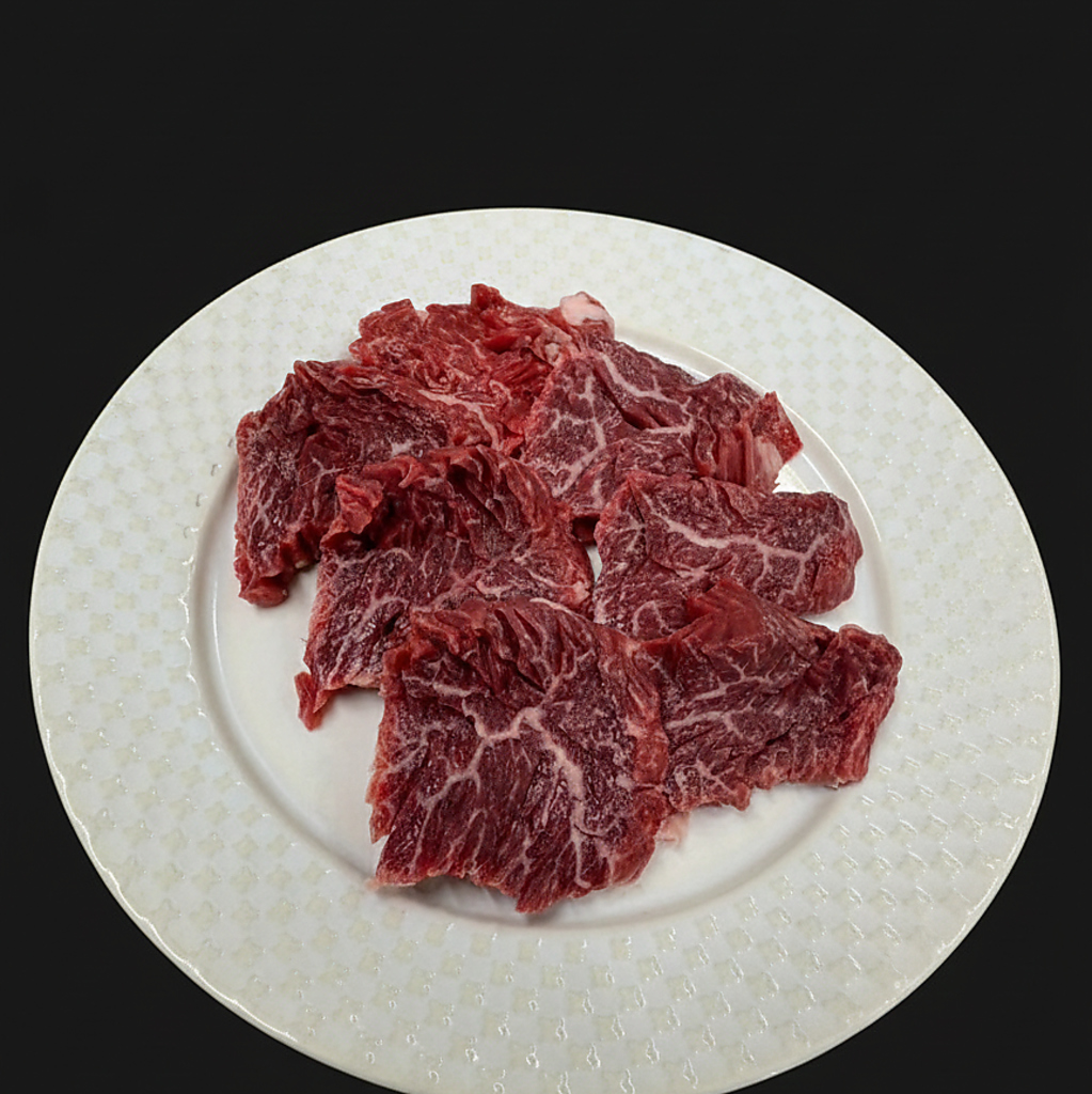 タンや赤身にレバーやスジまで多彩な部位を揃えており、和牛の深い味わいを余すことなく楽しめます。