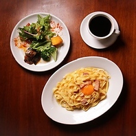 「前菜3種サラダ+パスタ+ドリンク」のランチセット♪