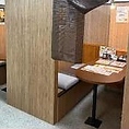 【少人数でも利用可能】1～6名様や1～4名様まで受付可能な少人数様向けの席もご用意しております！半個室のBOX席は、周りを気にせずに和やかな時間をお過ごしいただけます♪