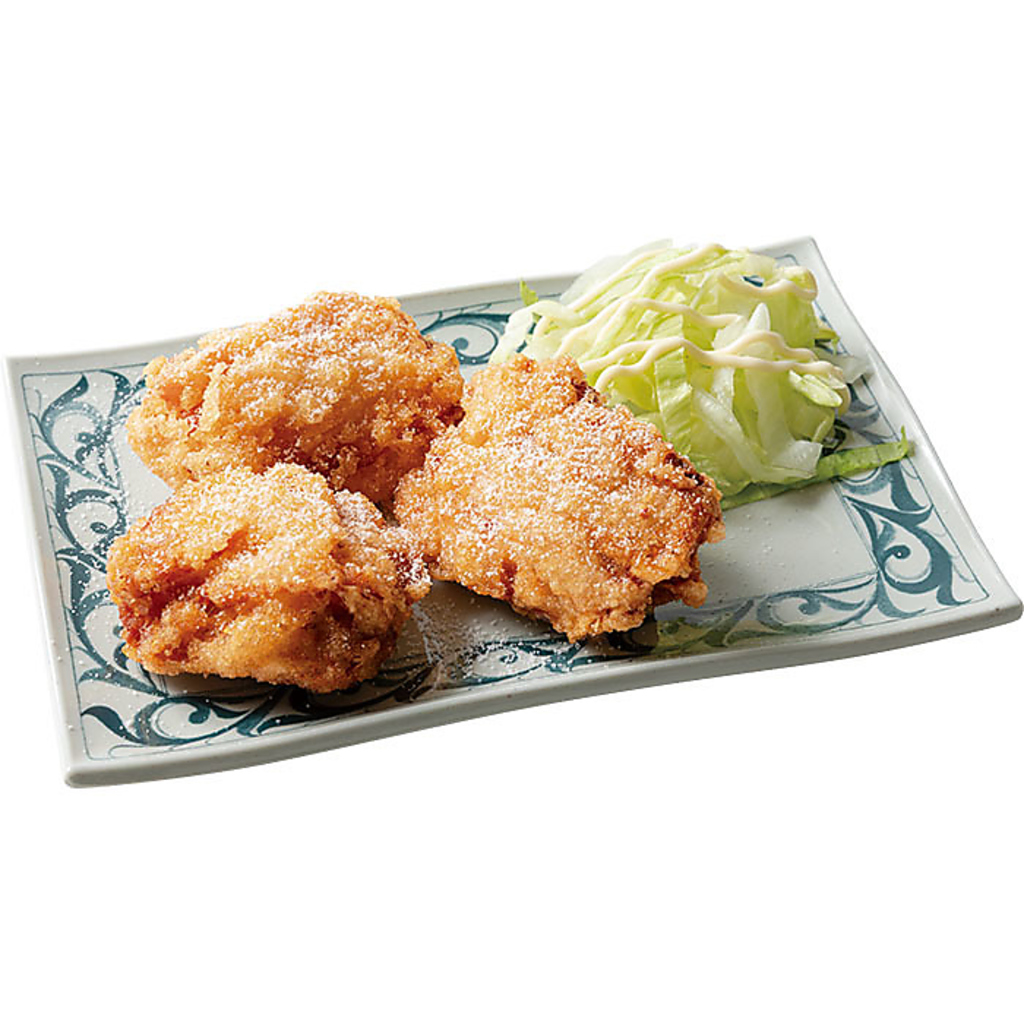 外はカリッと中はジューシー！沖縄の塩や島こしょうで味わう、お酒がどんどん進む自慢の唐揚げです。