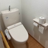 男女それぞれ個室トイレ完備